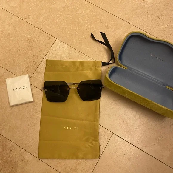 Gucci Square Sunglasses - Picture 2 of 8